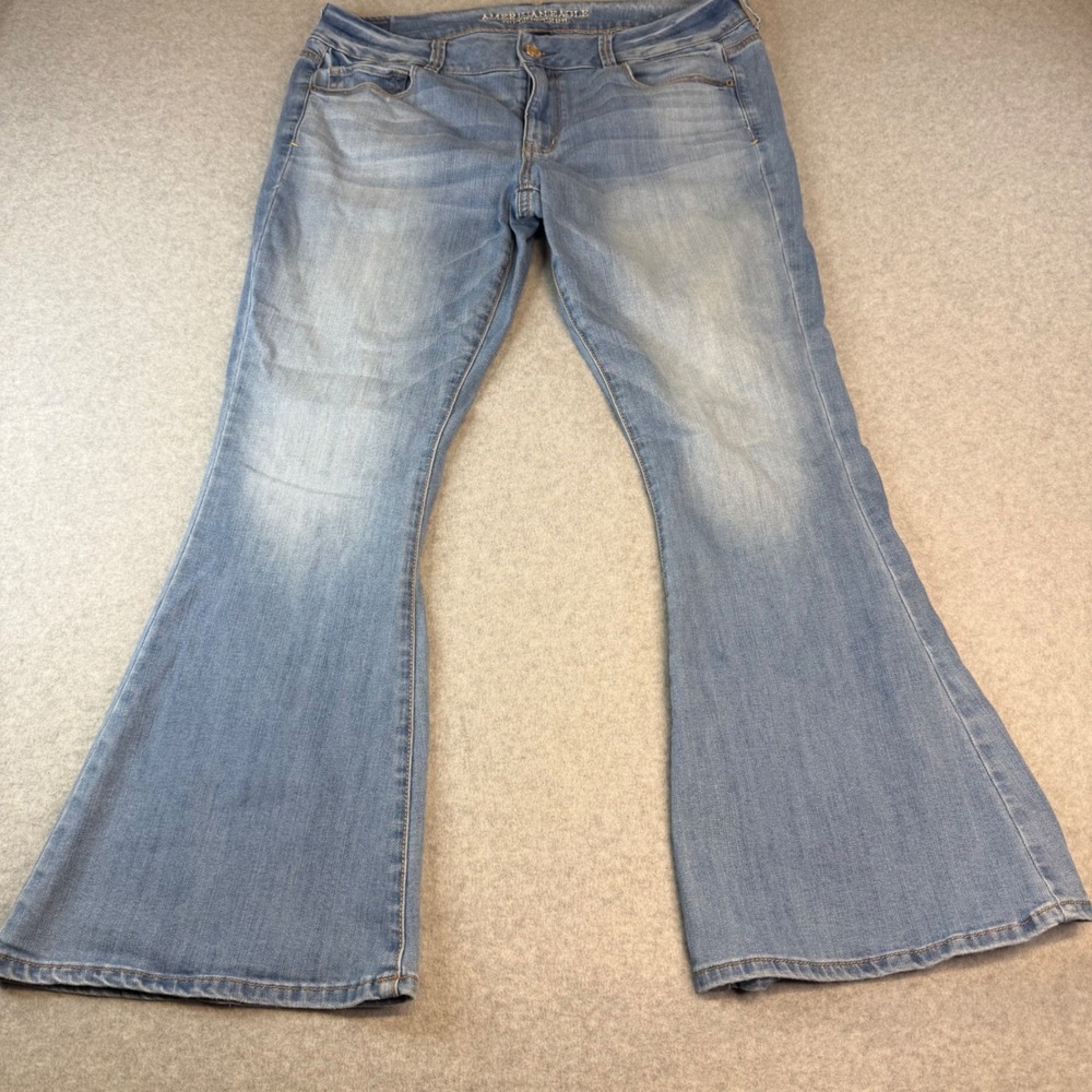 American Eagle Artist Flare Jeans Light Wash Blue Stretch Denim Womens Size 16